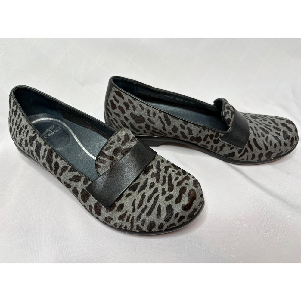 DANSKO Gray Leopard Calf Hair Loafers Sz 36/ 5.5 Animal Print Comfort Orthopedic